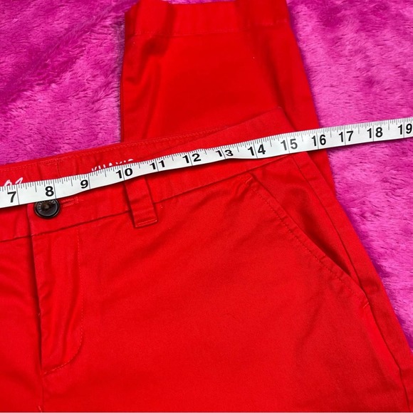 Gap broken in straight khakis petites - Picture 2 of 6